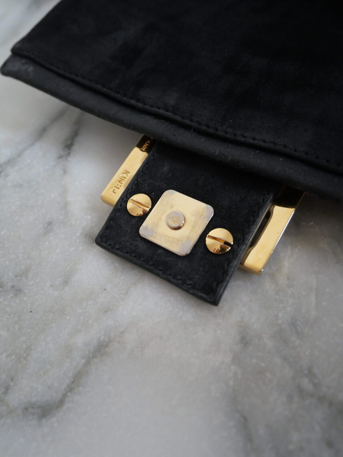 Vintage Fendi Mini Mama Baguette schwarz Gold Schultertasche