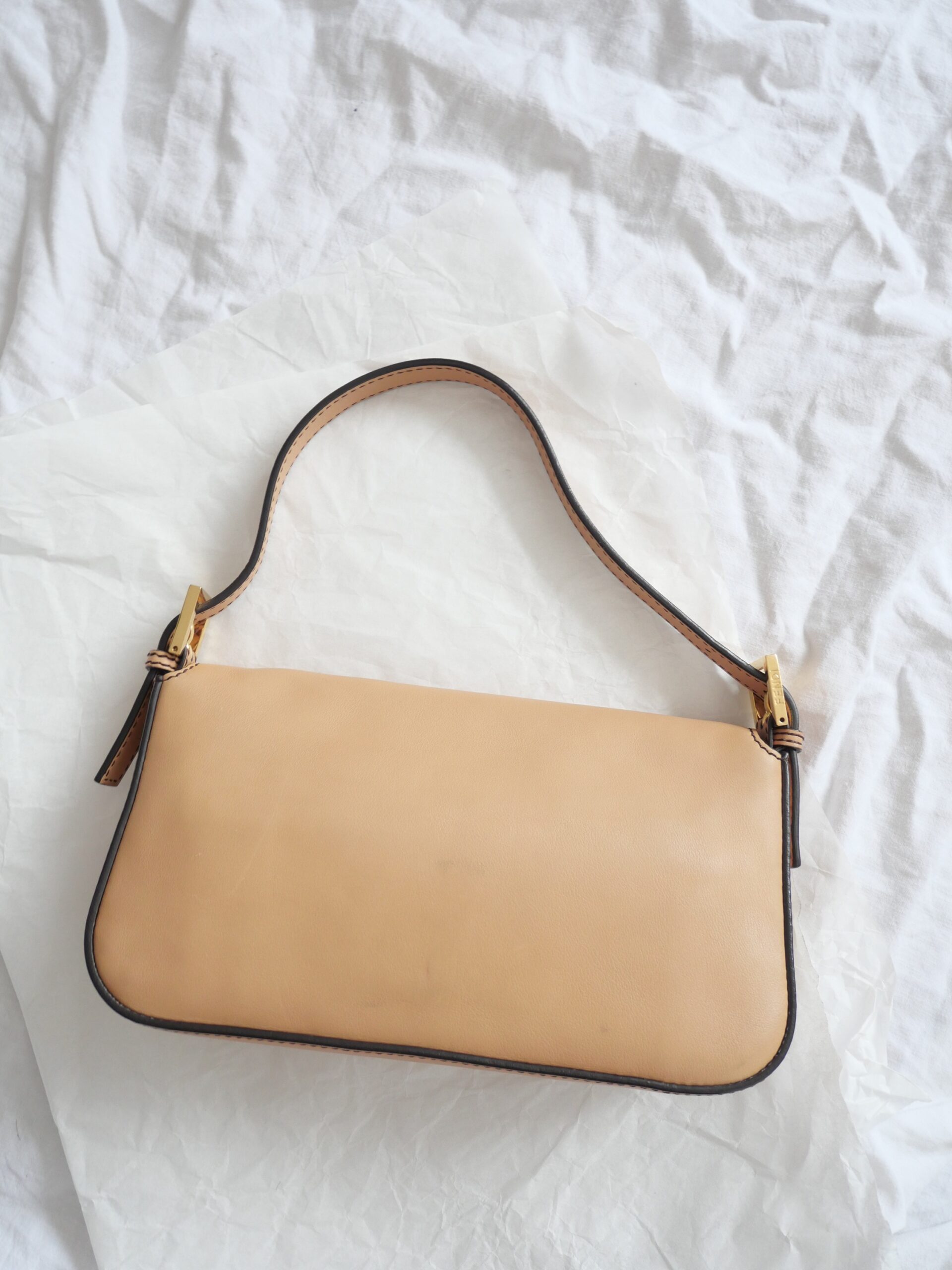 Fendi, Limited Edition Baguette Mania Tasche in Beige/Gold – Luxustaschen.eu