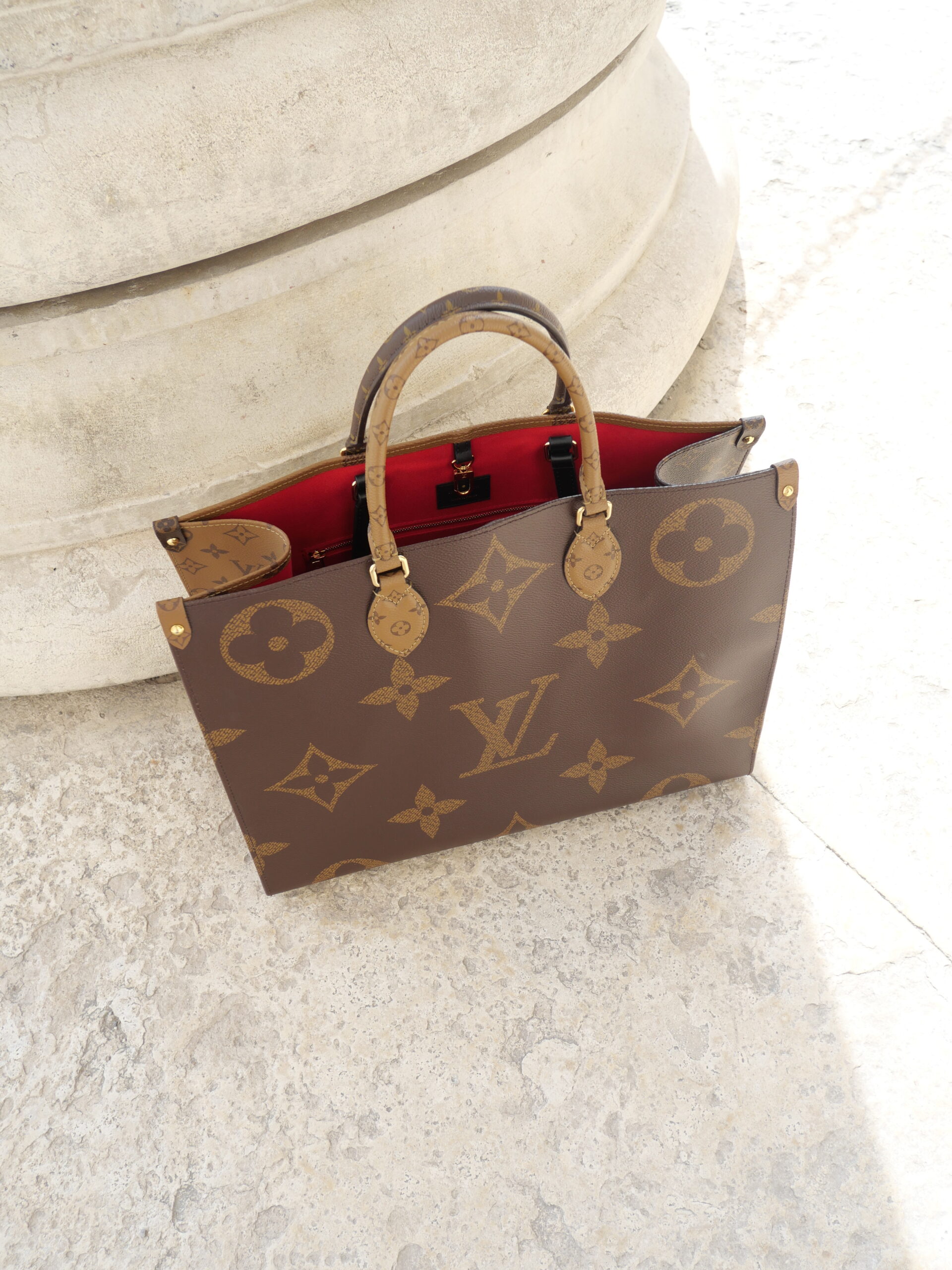 Louis Vuitton, Onthego GM Monogramm Canvas Neu, Fullset Second Hand kaufen - Luxustaschen.eu