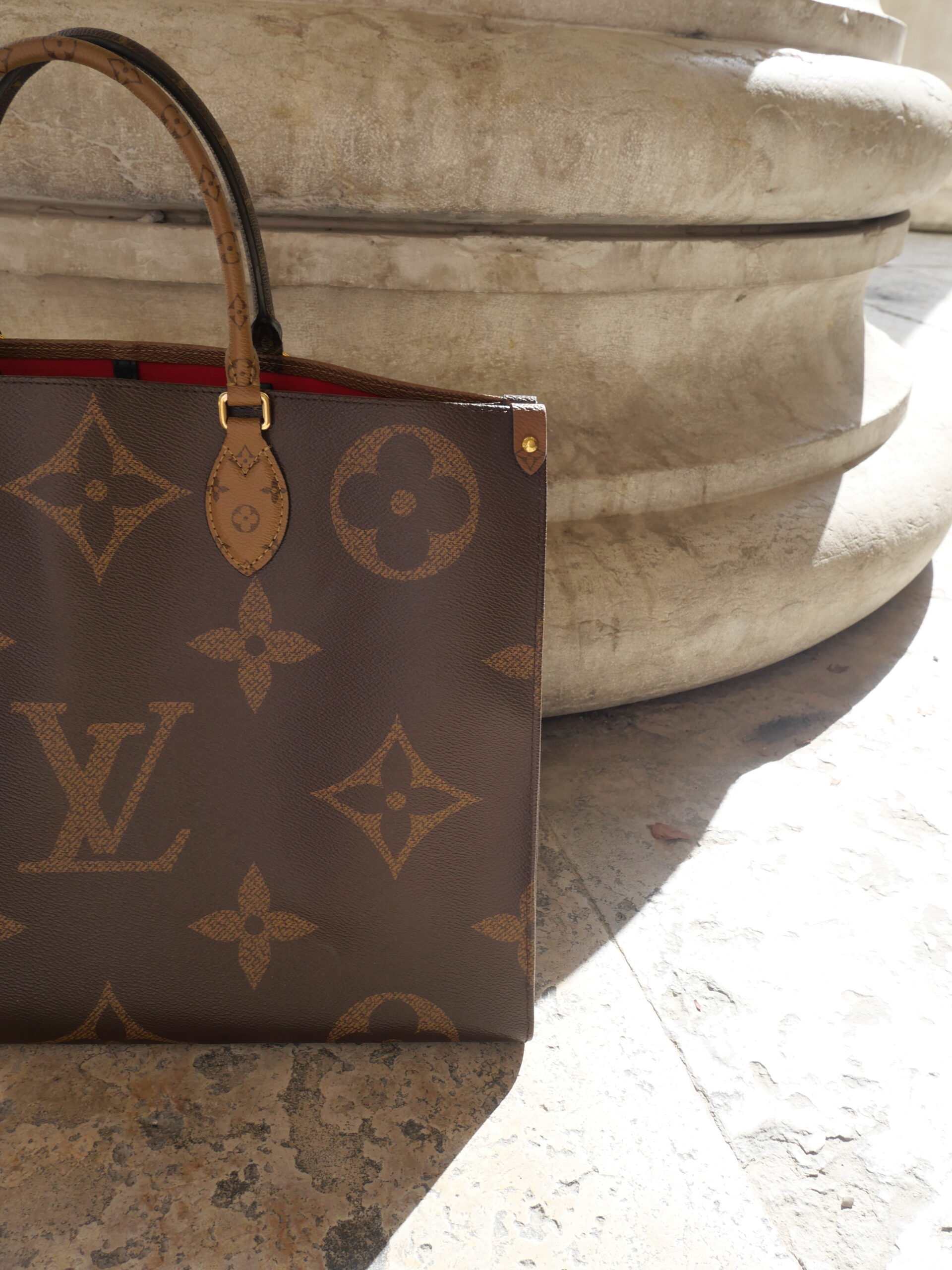 Louis Vuitton, Onthego GM Monogramm Canvas Neu, Fullset Second Hand kaufen - Luxustaschen.eu