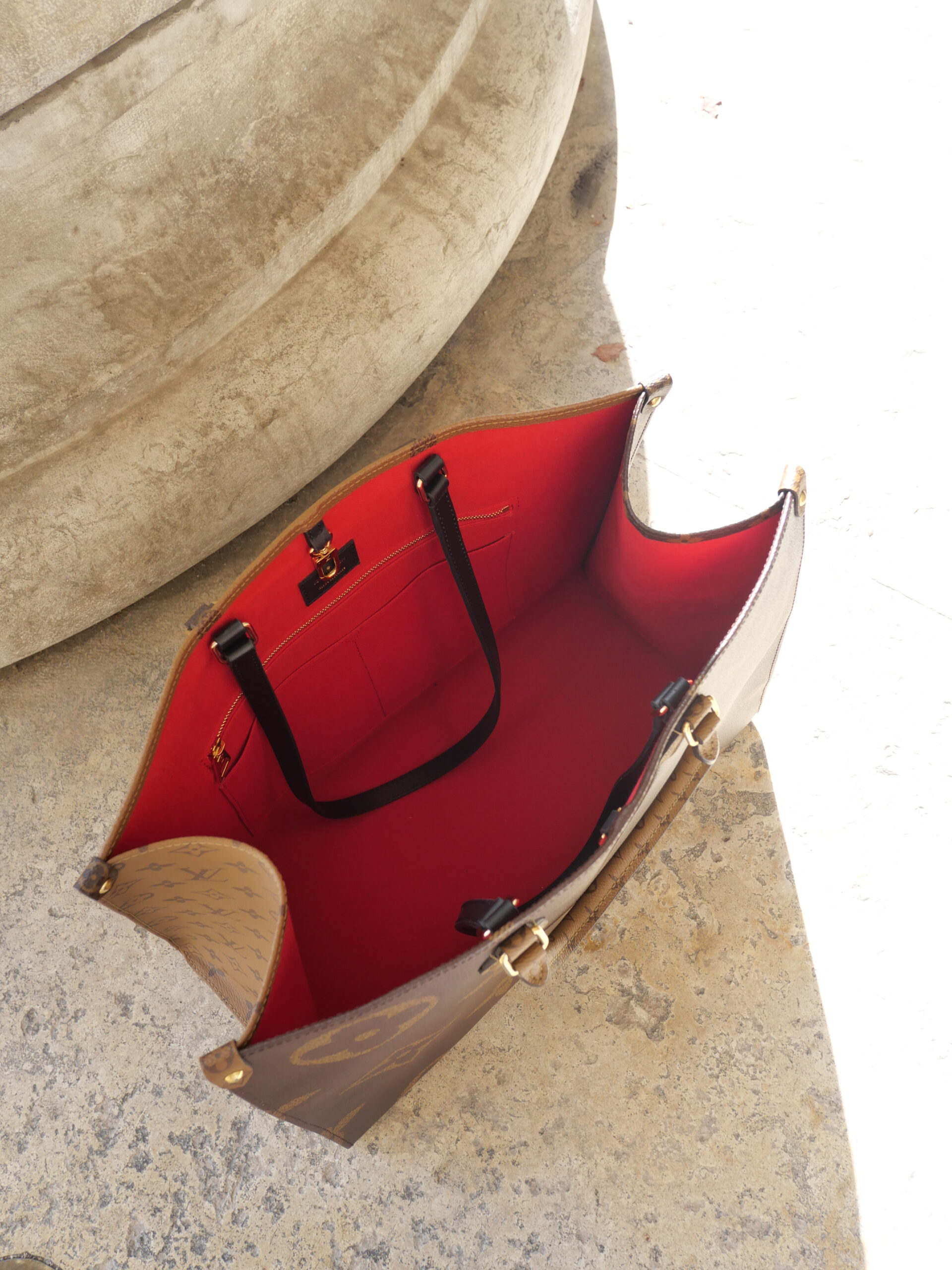 Louis Vuitton, Onthego GM Monogramm Canvas Neu, Fullset Second Hand kaufen - Luxustaschen.eu