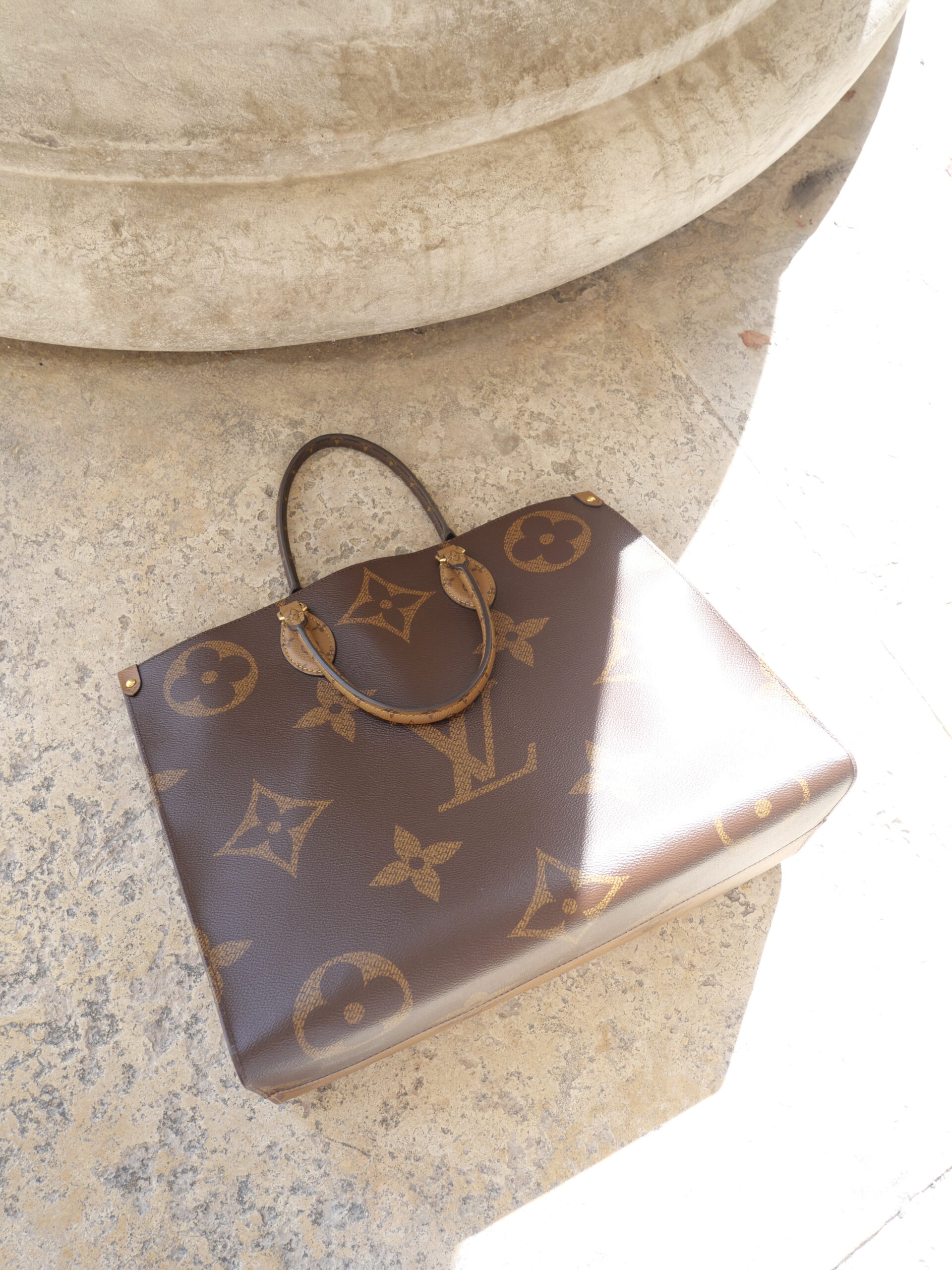 Louis Vuitton, Onthego GM Monogramm Canvas Neu, Fullset Second Hand kaufen - Luxustaschen.eu