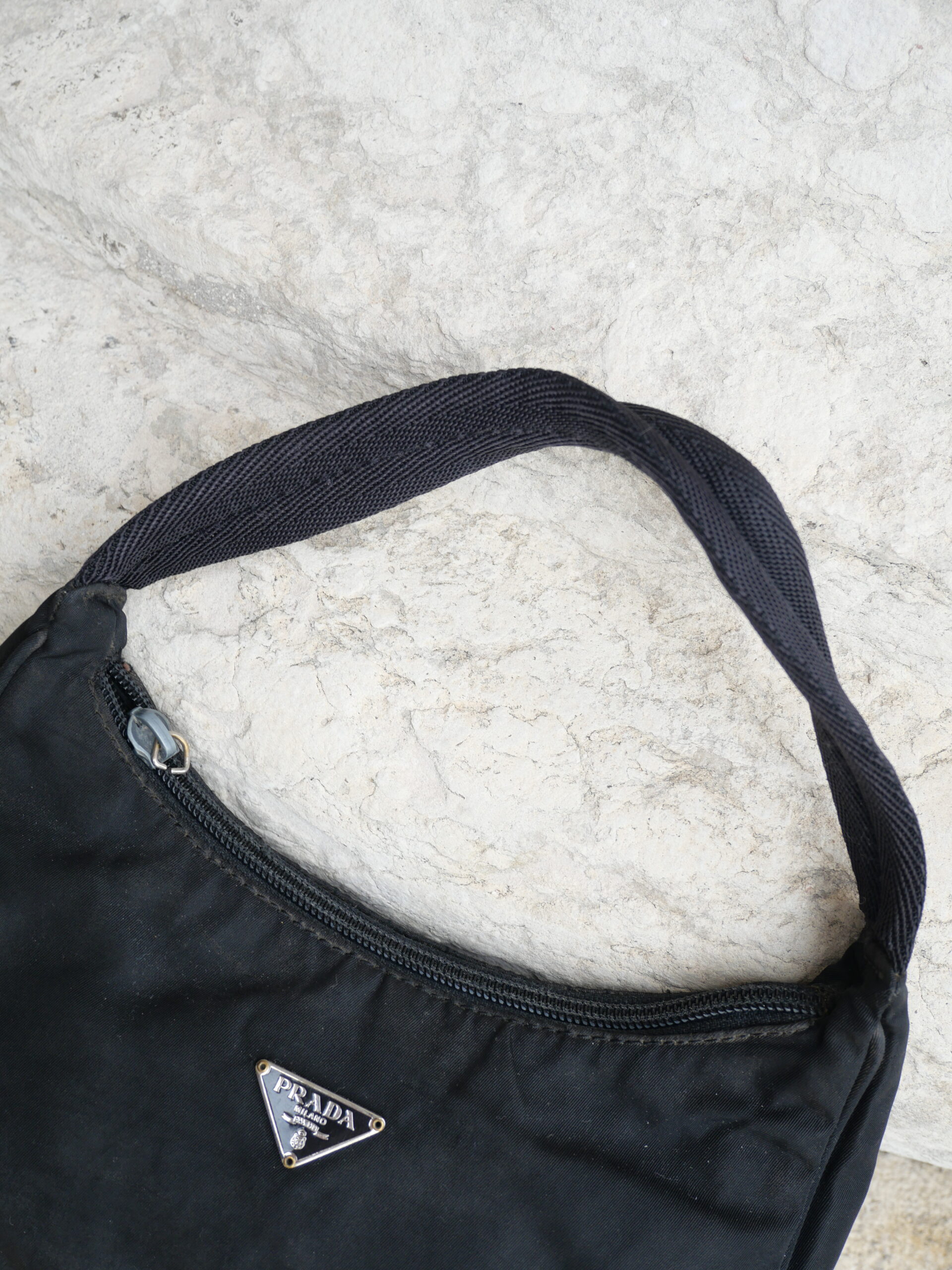 PRADA - Nylon Hobo Reedition Tasche schwarz Vintage kaufen bei - www.luxustaschen.eu